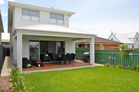 Eastern Breeze - Accommodation Nelson Bay 14
