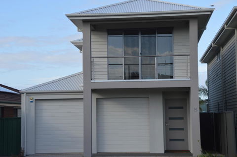 Eastern Breeze - Accommodation Nelson Bay 5