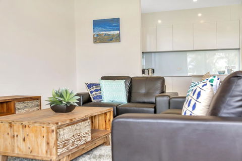 Eastern Breeze - Accommodation Nelson Bay 28