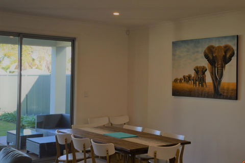 Eastern Breeze - Accommodation Nelson Bay 4
