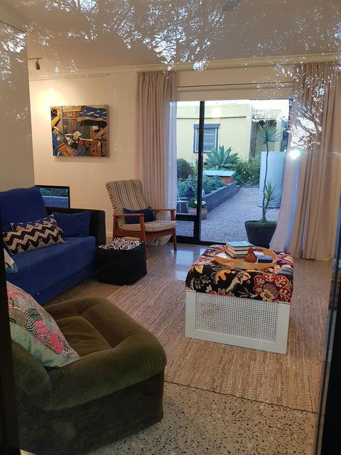 Sinclair Eco House - Accommodation Nelson Bay 10