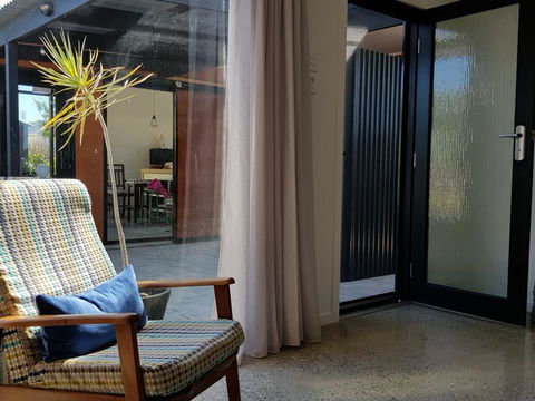 Sinclair Eco House - Accommodation Nelson Bay 27