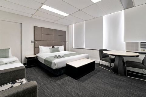Cosmo On Bank - Accommodation Nelson Bay 2