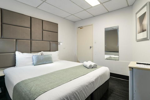 Cosmo On Bank - Accommodation Nelson Bay 11