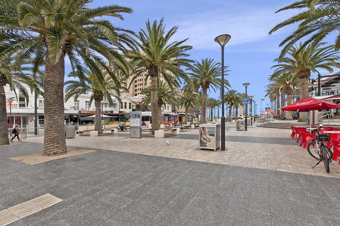 Glenelg Beach Studio - Accommodation Nelson Bay 8