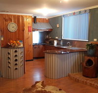Inna Nutshell - Accommodation Nelson Bay
