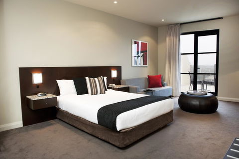 Mantra Hindmarsh Square - Accommodation Nelson Bay 12