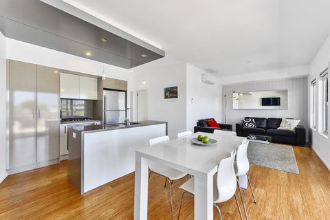 Aloha Waterfront Properties - Accommodation Nelson Bay 18