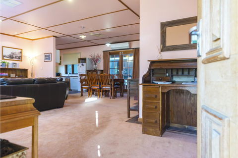 Rustic On 13th - Accommodation Nelson Bay 2