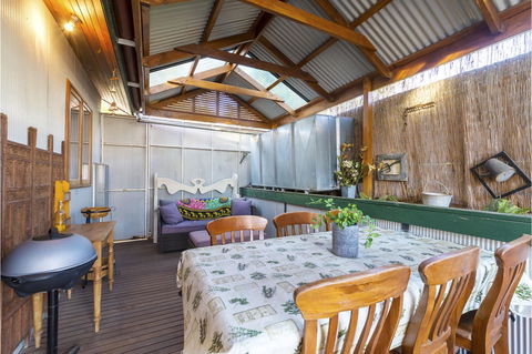 Rustic On 13th - Accommodation Nelson Bay 9