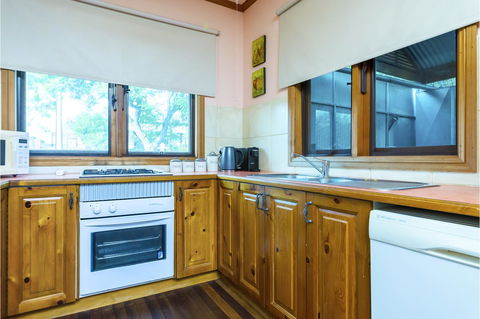 Rustic On 13th - Accommodation Nelson Bay 6
