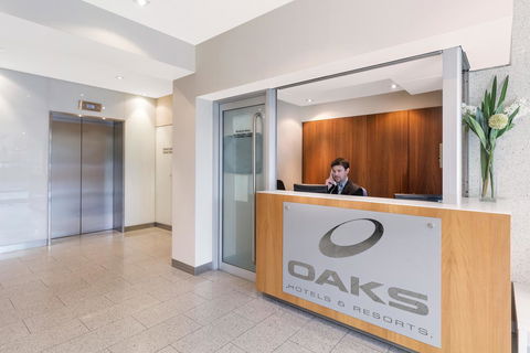 Oaks Glenelg Liberty Suites - Nelsons Bay Accommodation 9