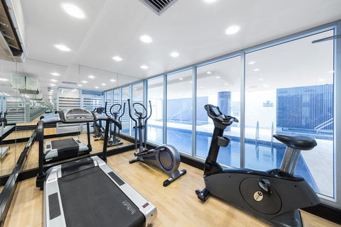 Oaks Glenelg Liberty Suites - Nelsons Bay Accommodation 4