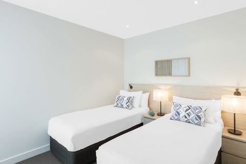 Oaks Glenelg Liberty Suites - Nelsons Bay Accommodation 30