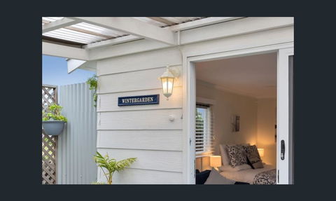 Wintergarden Beach Cabin - Accommodation Nelson Bay 4