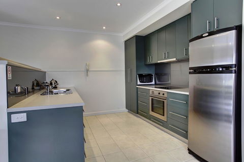 Tasman Beachside Apartment - Accommodation Nelson Bay 3