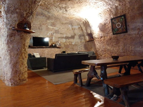 Zen Underground B&B - Accommodation Nelson Bay 4