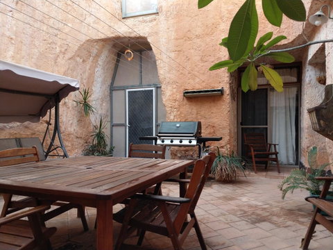Zen Underground B&B - Accommodation Nelson Bay 5