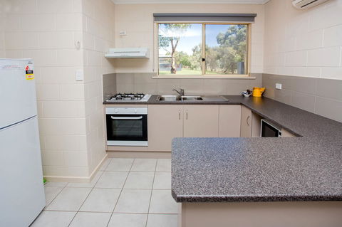 Discovery Parks - Lake Bonney - Nelsons Bay Accommodation 13