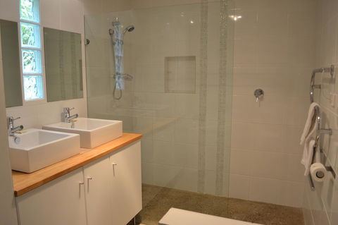 Tin House In Tanunda - Accommodation Nelson Bay 5