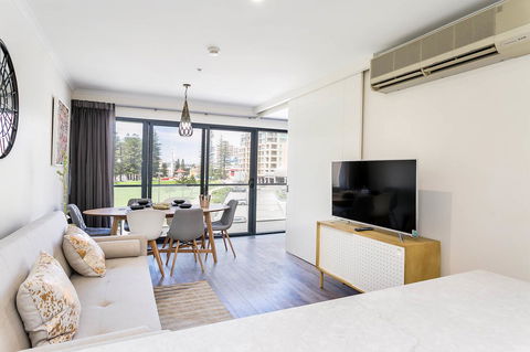 Heart Of Glenelg BnB - Accommodation Nelson Bay 8