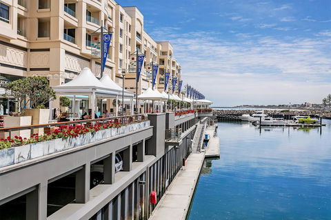 Heart Of Glenelg BnB - Accommodation Nelson Bay 21