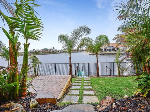 Lakeside - Encounter Bay - Accommodation Nelson Bay 3