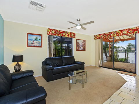 Lakeside - Encounter Bay - Accommodation Nelson Bay 4