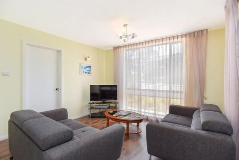 The Dolphins Beachfront Apartments - Accommodation Nelson Bay 17