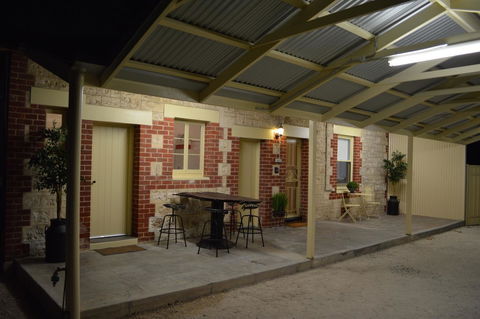 Two Cow Cottage Bed & Breakfast - Accommodation Nelson Bay 32
