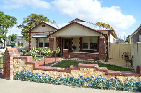 Two Cow Cottage Bed & Breakfast - Accommodation Nelson Bay 15
