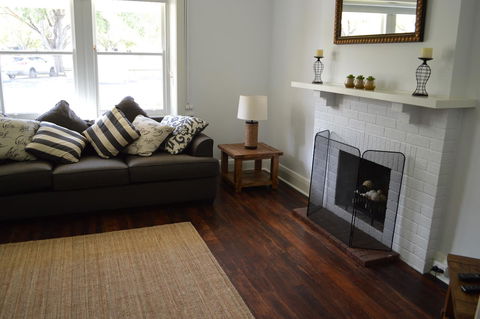 Two Cow Cottage Bed & Breakfast - Accommodation Nelson Bay 27