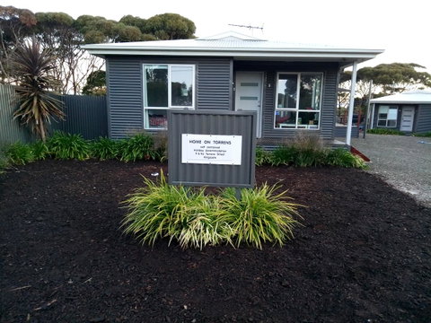 Home On Torrens - Accommodation Nelson Bay 7