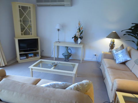 Lights Landing Apartments - Accommodation Nelson Bay 6