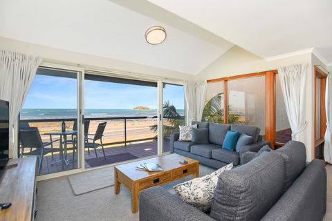 Franklin Beachfront Apartments - Accommodation Nelson Bay 6