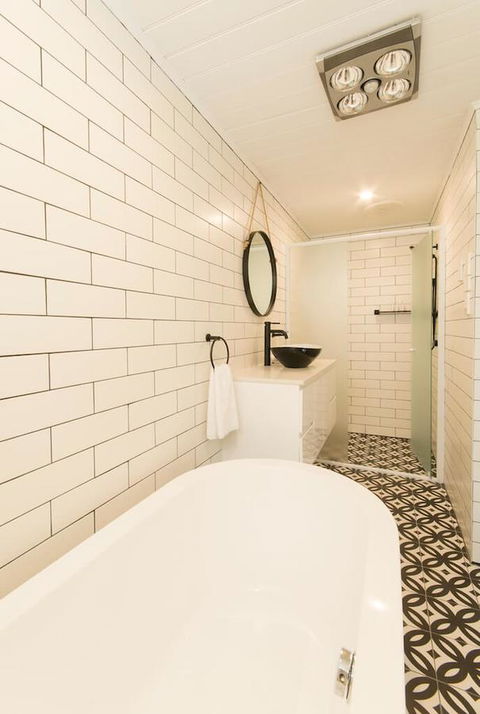 The Manor Basket Range - Accommodation Nelson Bay 1