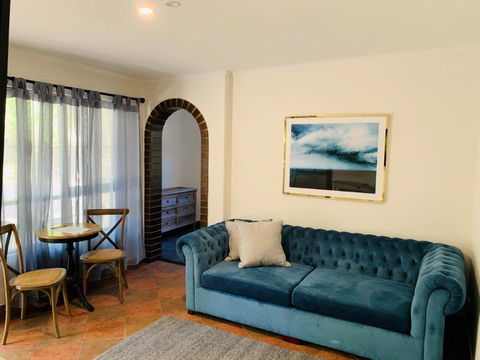 The Manor Basket Range - Accommodation Nelson Bay 12