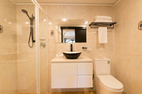 The Manor Basket Range - Accommodation Nelson Bay 6