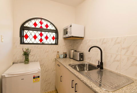 The Manor Basket Range - Accommodation Nelson Bay 5