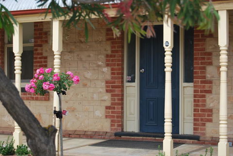 Jacaranda Cottage - Accommodation Nelson Bay 0
