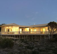 White Sands Holiday Retreat - Accommodation Nelson Bay