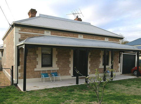 Hilda Anna's - Accommodation Nelson Bay 13