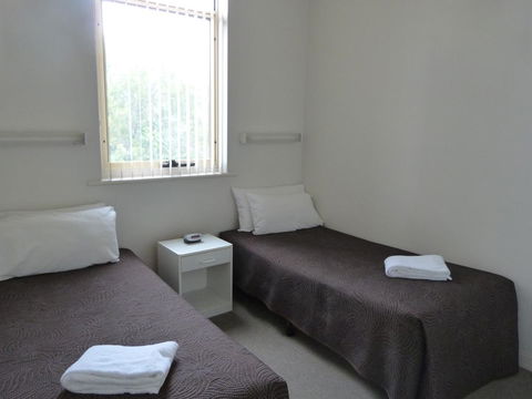 Glenelg Holiday Apartments - Corfu - Accommodation Nelson Bay 11