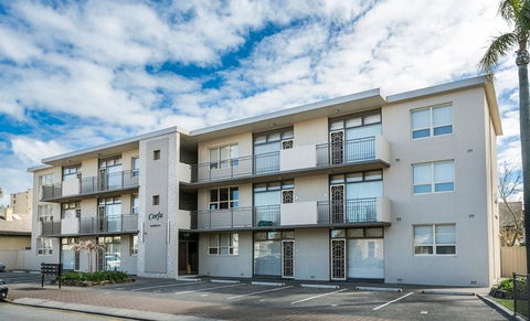 Glenelg Holiday Apartments - Corfu - Accommodation Nelson Bay 0