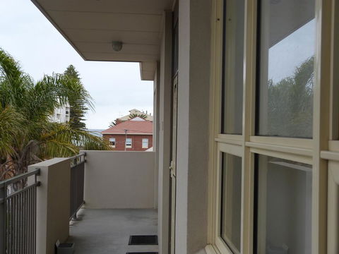 Glenelg Holiday Apartments - Corfu - Accommodation Nelson Bay 2