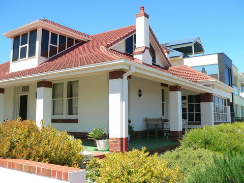 Brighton Beach House - Accommodation Nelson Bay 0