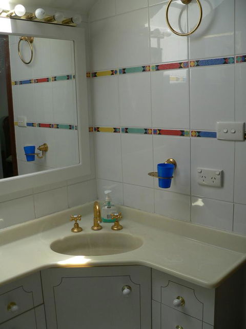 Brighton Beach House - Accommodation Nelson Bay 9