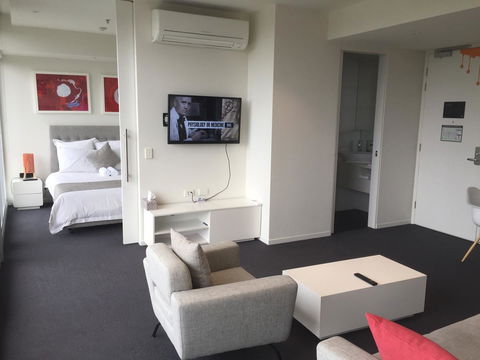 Tasha\'s Apartments On Warwick - Accommodation Nelson Bay 5