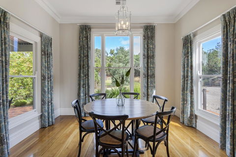 Grandview Accommodation - The Elm Tree Apartments - Accommodation Nelson Bay 7