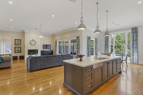 Grandview Accommodation - The Elm Tree Apartments - Accommodation Nelson Bay 17
